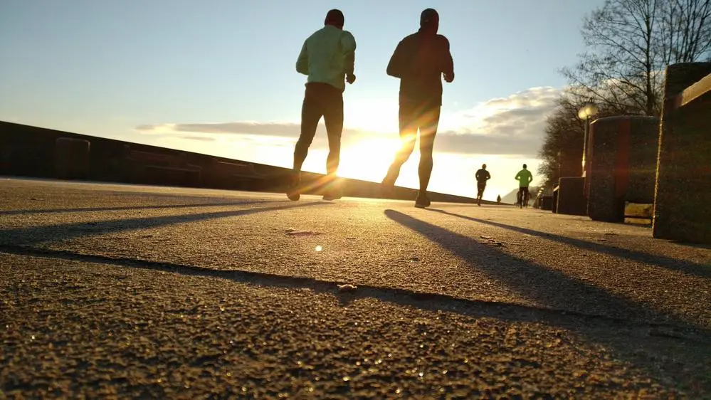 People jogging in the morning